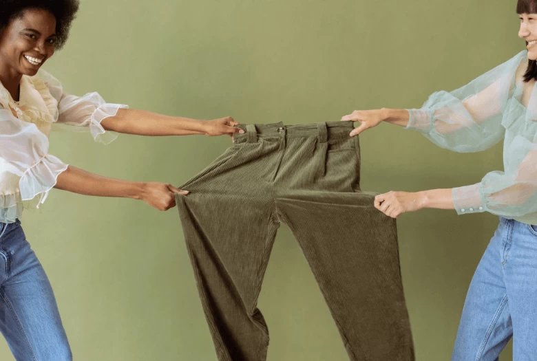 Cách làm giãn quần vải để không bị chật bụng